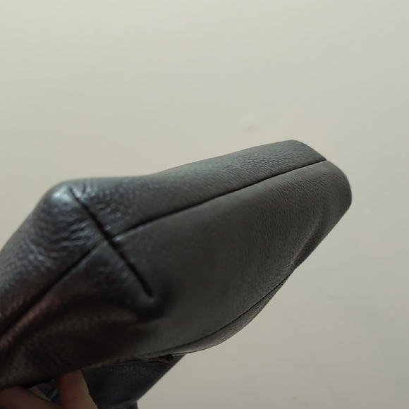 Kate Spade Stylish Black Leather Purse - Picture 7 of 10